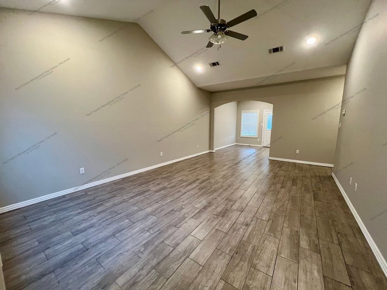 6809 Maribette Rd - Photo 2 of 23