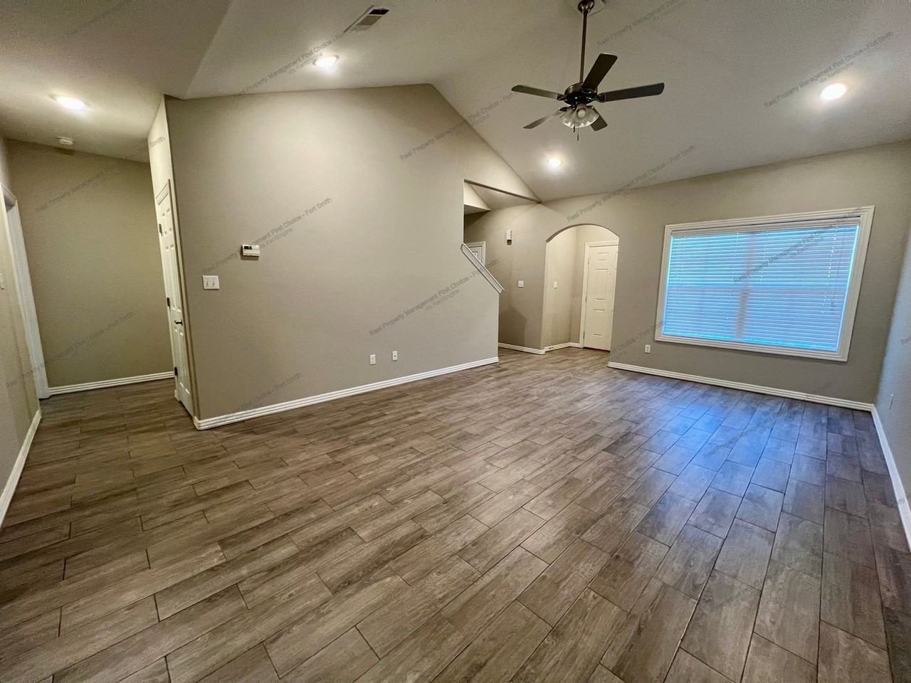 6809 Maribette Rd - Photo 3 of 23