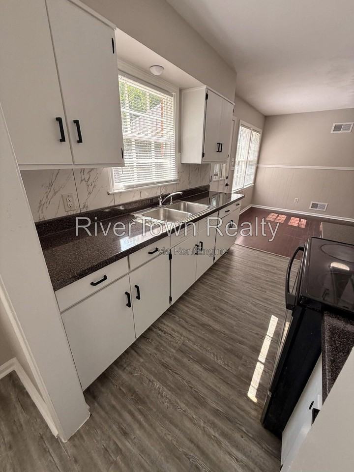 1162 Elkwood Cv W - Photo 6 of 21