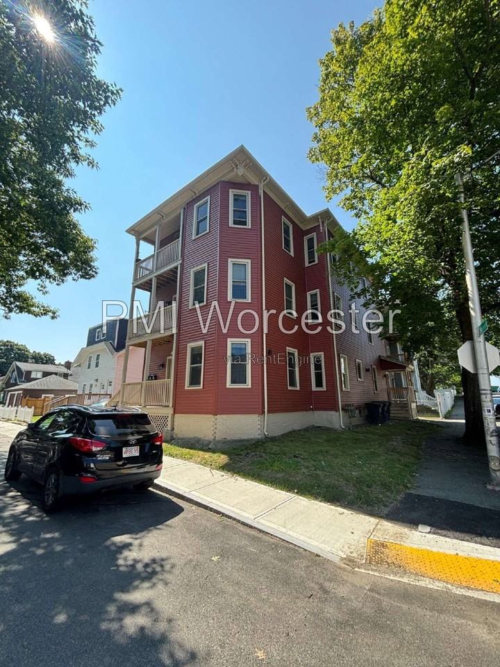 26 Vinson St