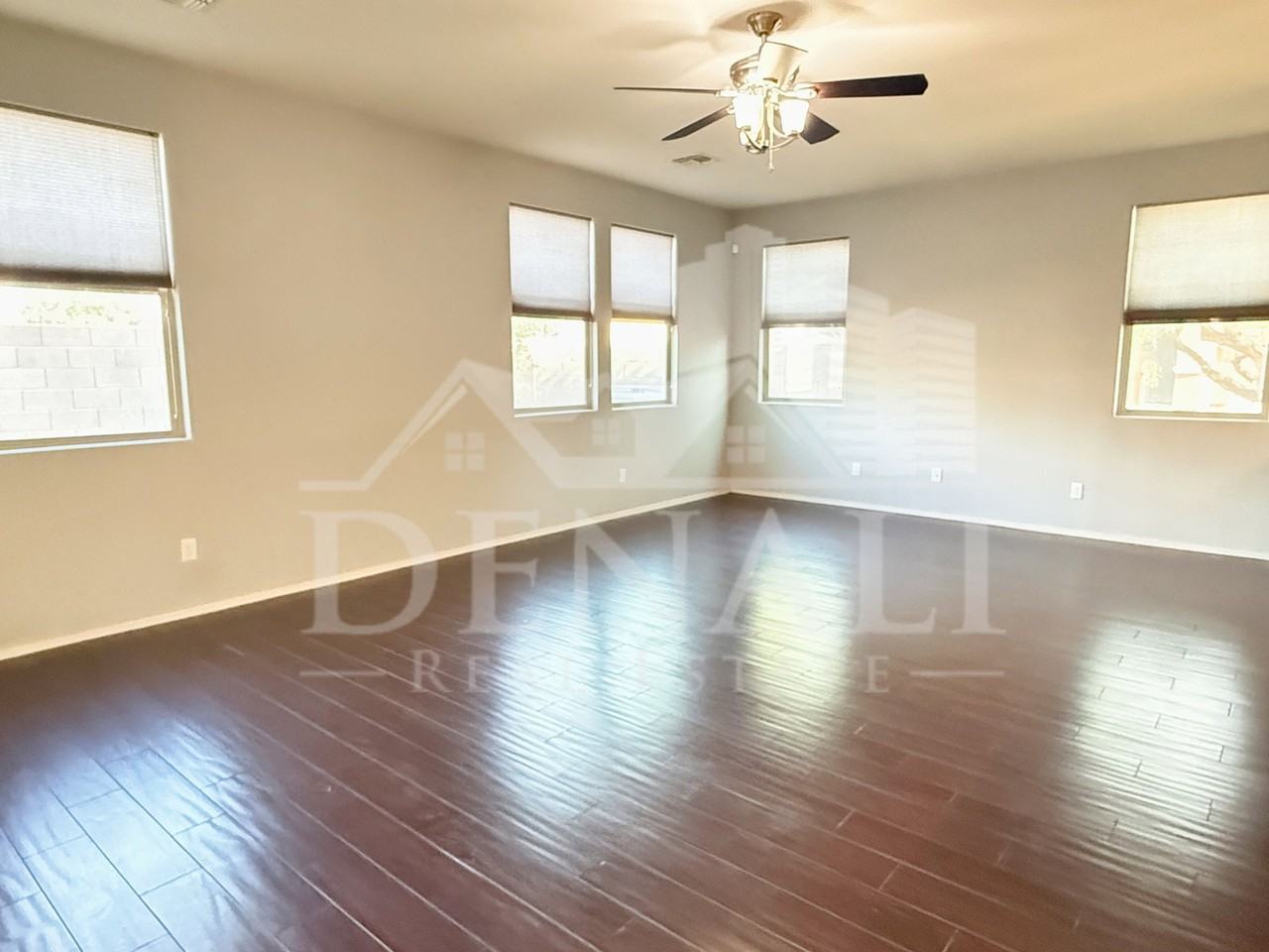 51 S 57th Pl - Photo 3 of 28