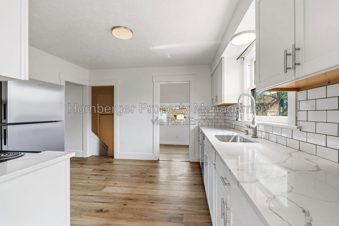 2719 E Columbia Ave - Photo 5 of 36