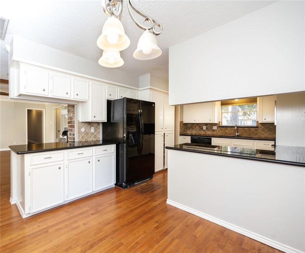 8323 Forest Ridge Rd - Photo 6 of 19