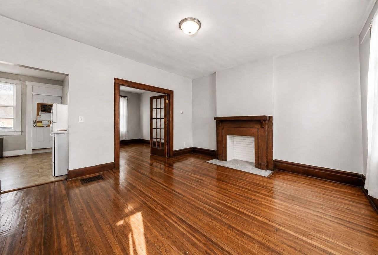 398 E Northwood Ave - Photo 2 of 17