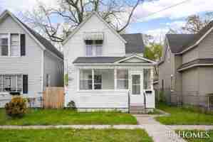 featured image of 1468 Jiroch St