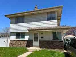 featured image of 3642 E Lunham Ave