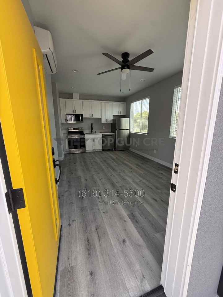 3120 Martin Ave - Photo 3 of 14