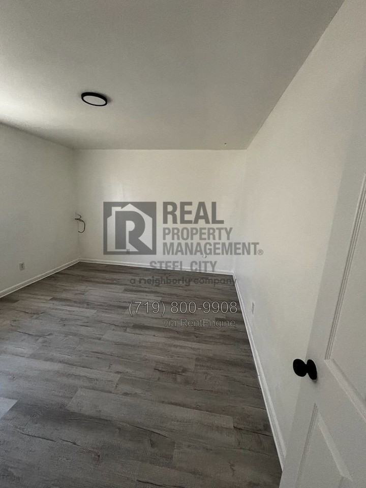 1611 W 20th St #1605 - Photo 7 of 13