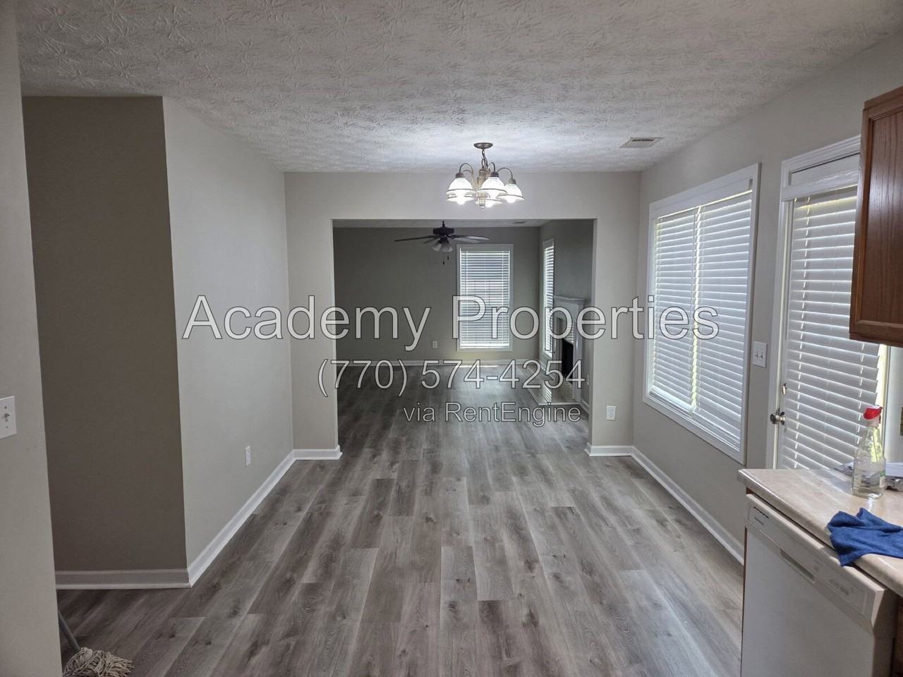 334 Summit View Dr - Photo 2 of 6