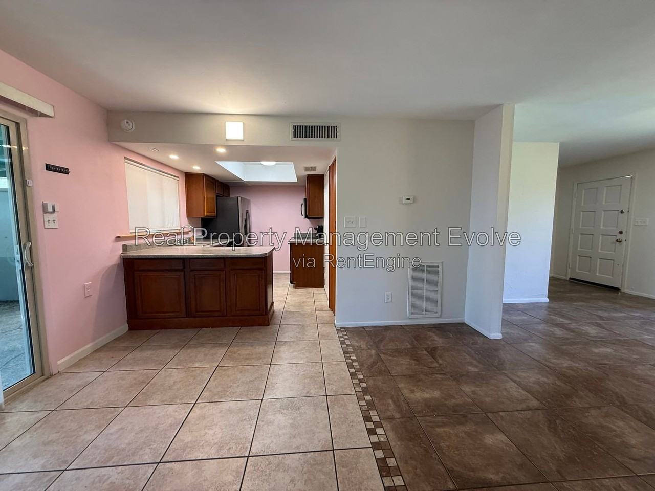 4709 N 26th Ln - Photo 5 of 22