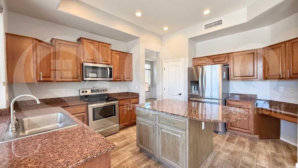1415 W Windsong Dr - Photo 6 of 25