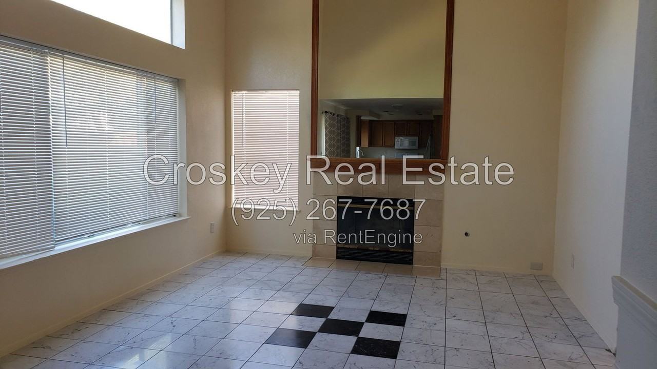 4717 Knollpark Cir - Photo 7 of 14