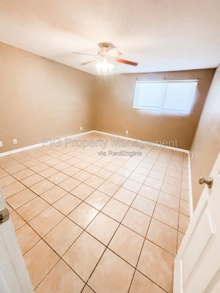924 Chadwick Dr #3 - Photo 4 of 7