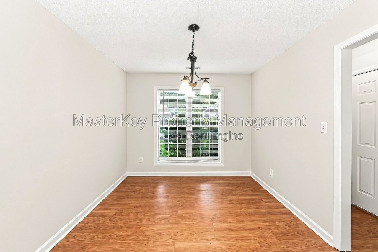 6307 Forest Ridge Dr - Photo 6 of 47