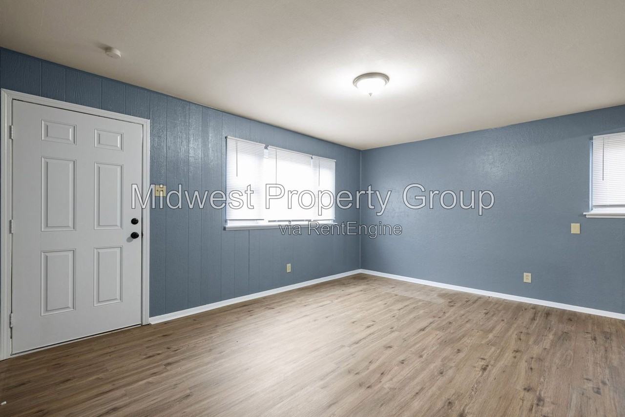 1432 E Pitman Ave - Photo 2 of 22