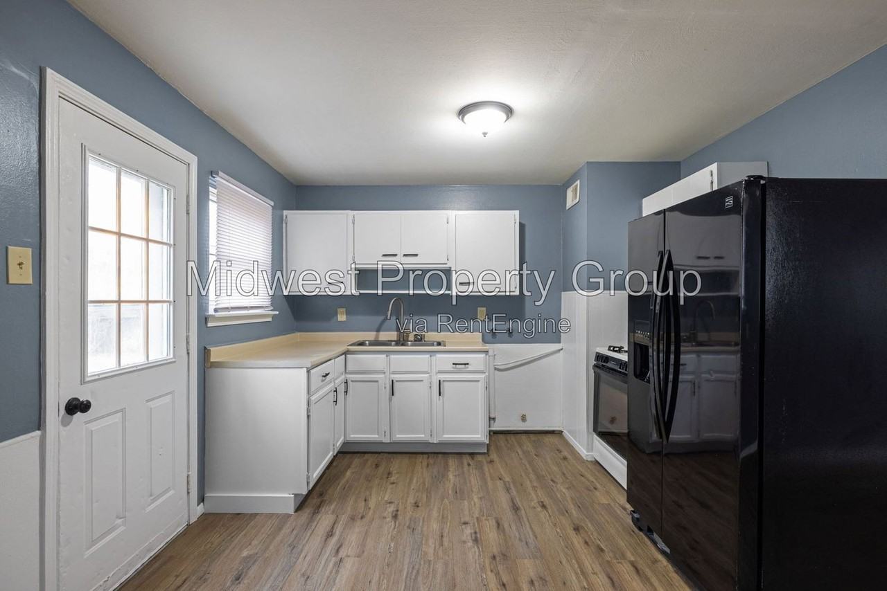 1432 E Pitman Ave - Photo 5 of 22