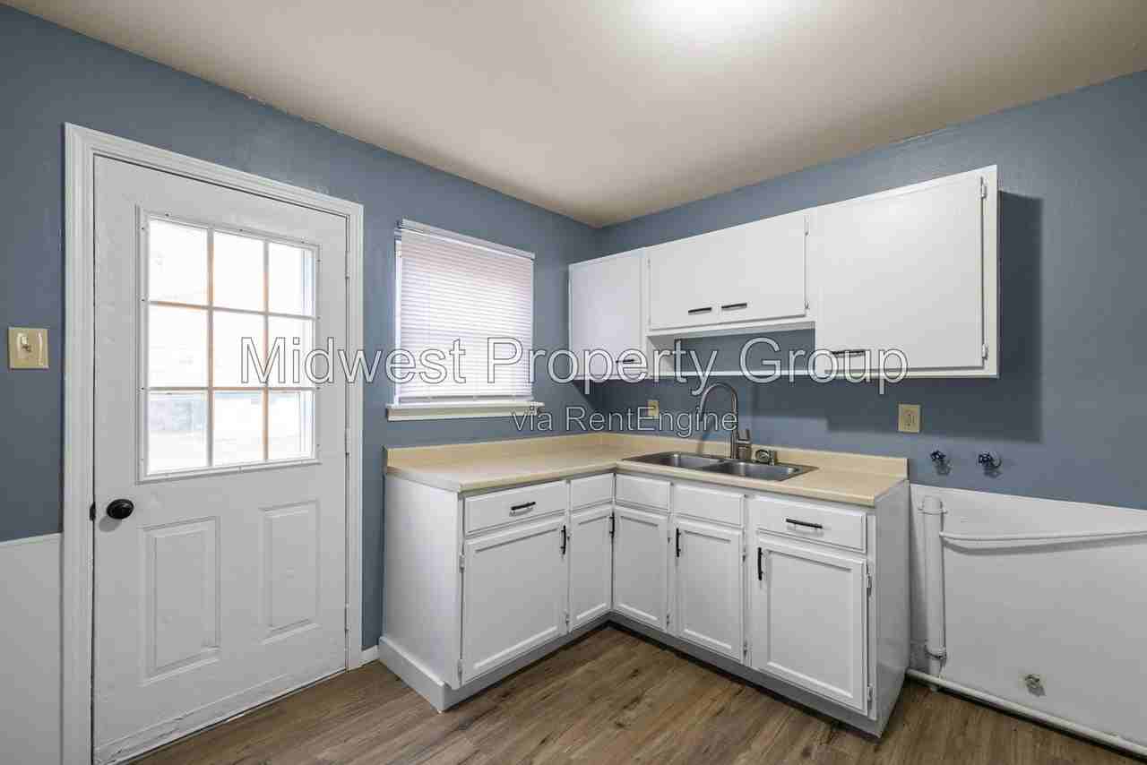 1432 E Pitman Ave - Photo 6 of 22