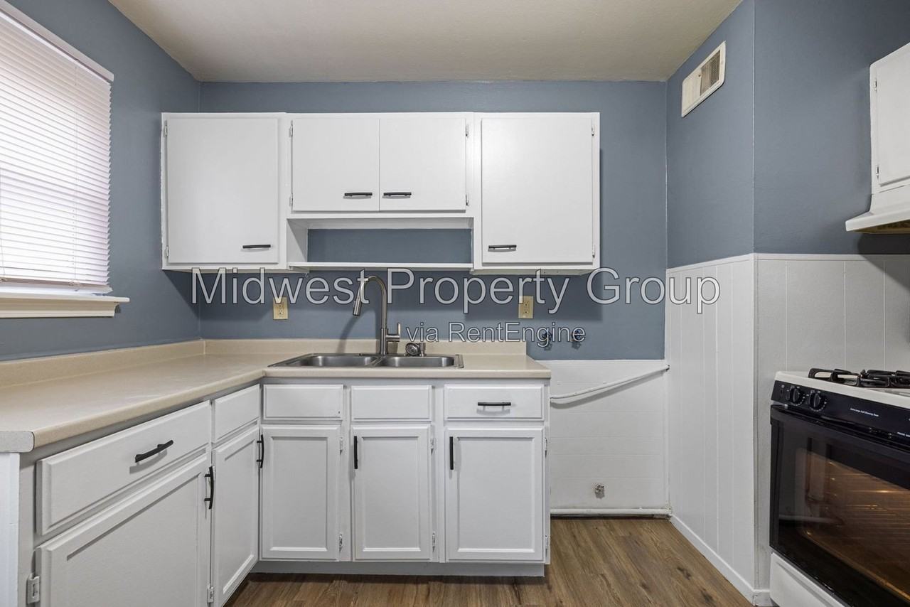 1432 E Pitman Ave - Photo 7 of 22