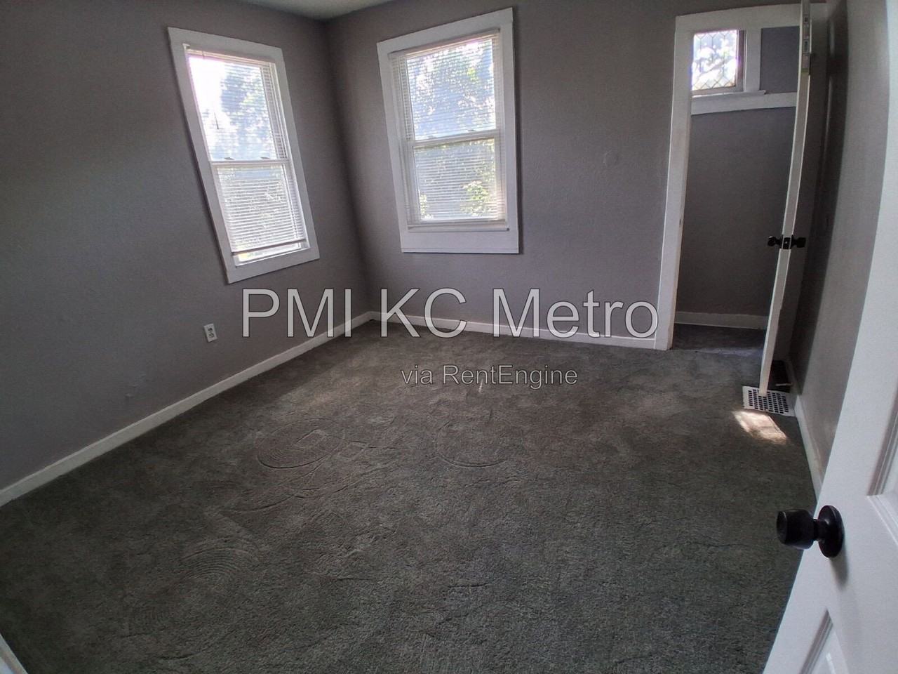 4607 Olive St - Photo 2 of 19