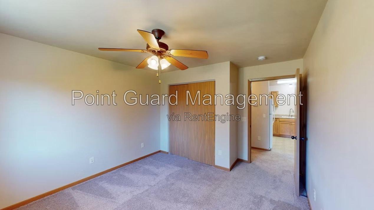 106 S Sandstone Ave #44 - Photo 4 of 13