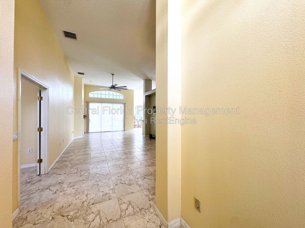 140 Moss Ln - Photo 5 of 26