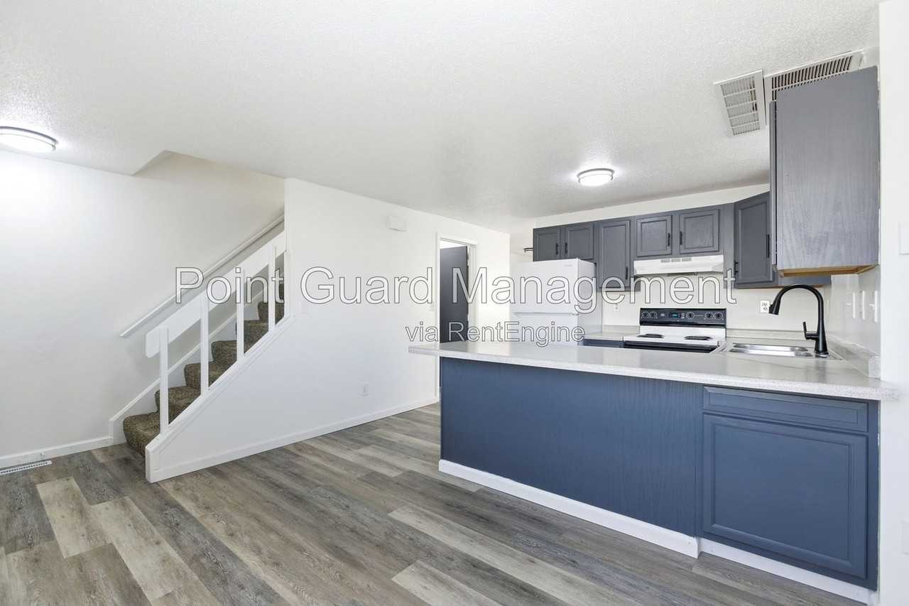 1806 S Cleveland Ave - Photo 2 of 27