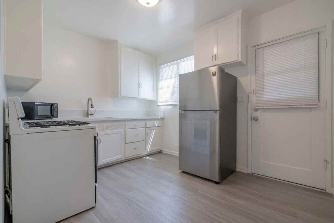 4044 West Blvd #AA - Photo 3 of 12