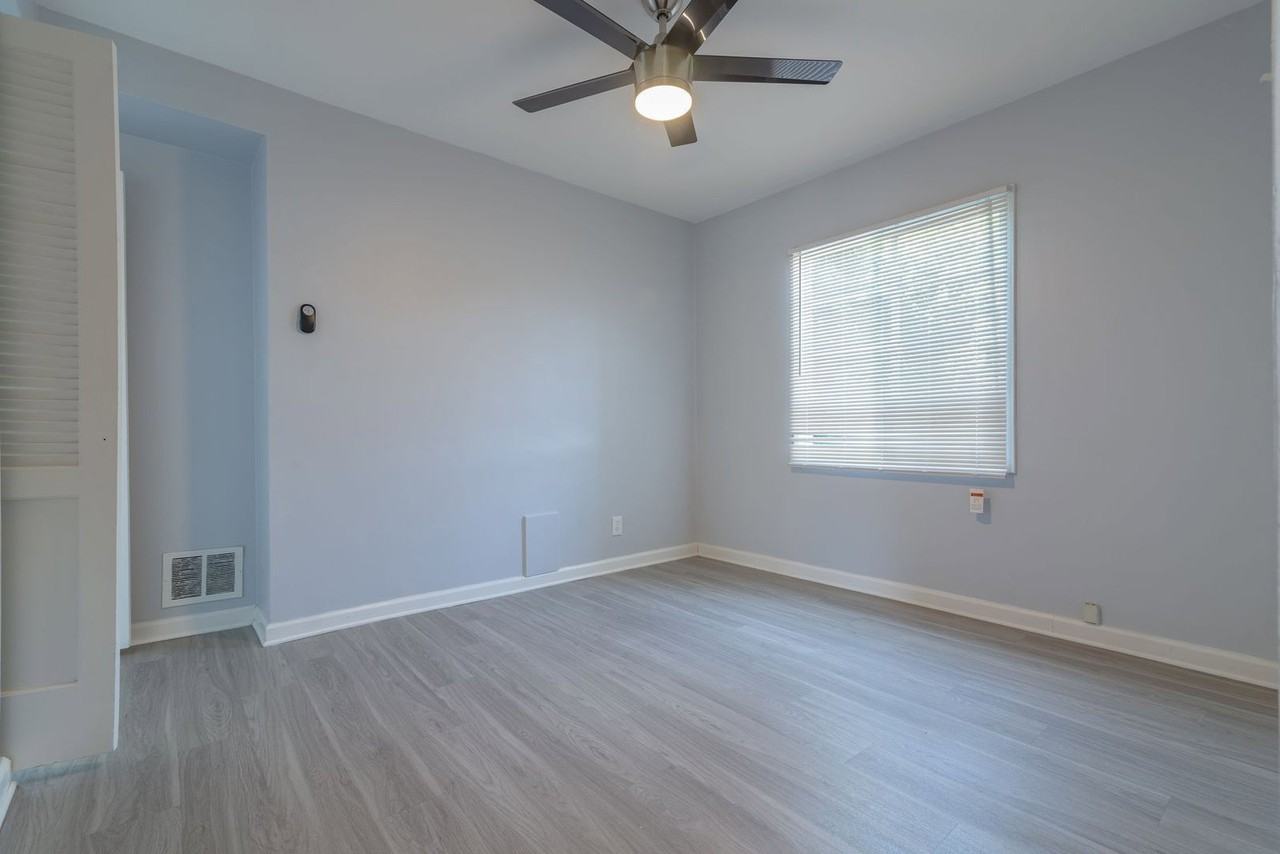 4044 West Blvd #AA - Photo 4 of 12