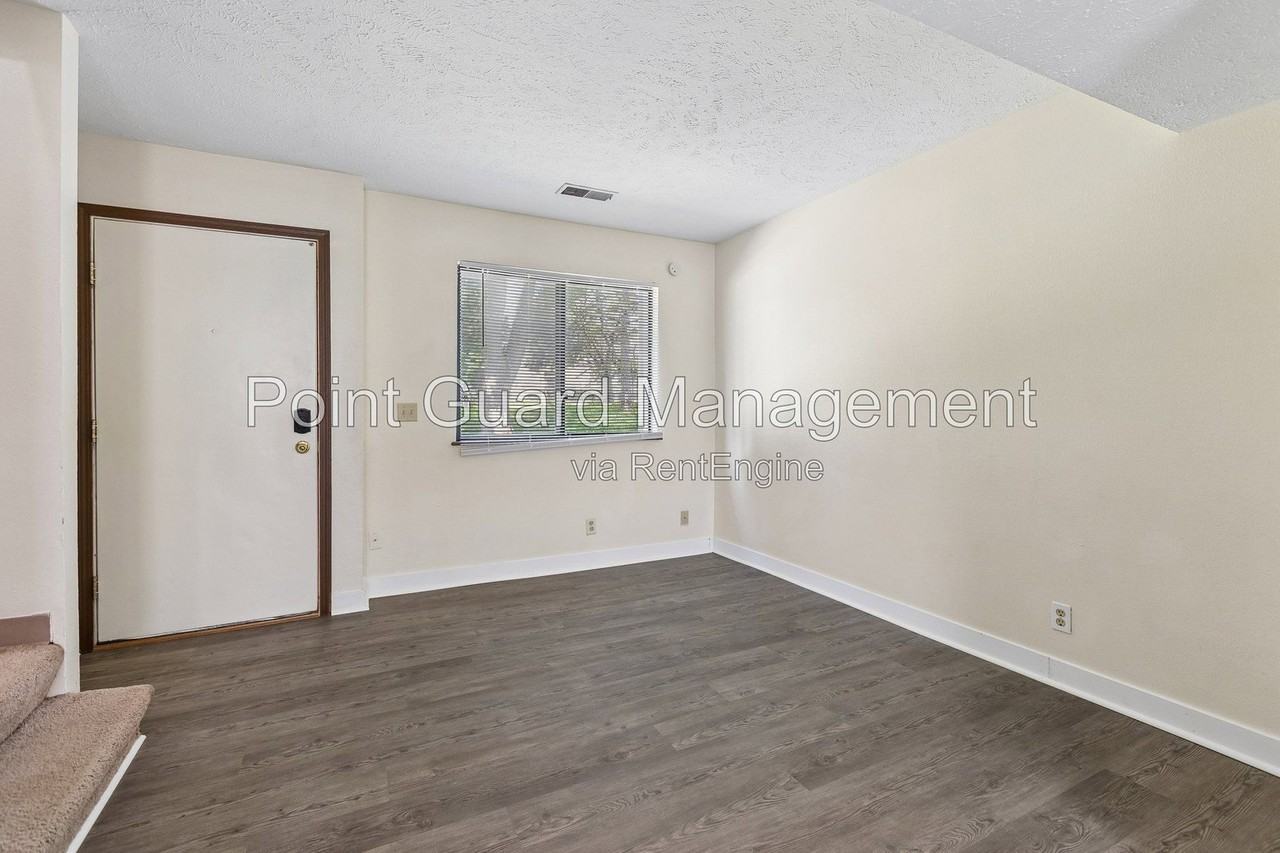 3018 S 68th Ct - Photo 3 of 19