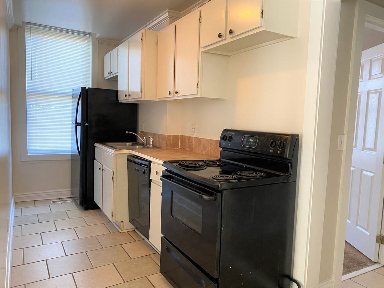 869 New St #1 - Photo 4 of 10