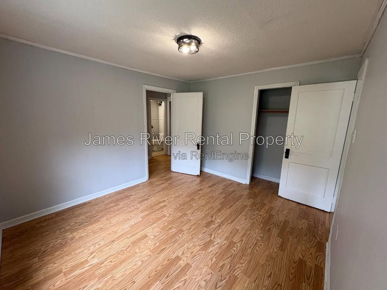 1312 Laurel Ln - Photo 3 of 18