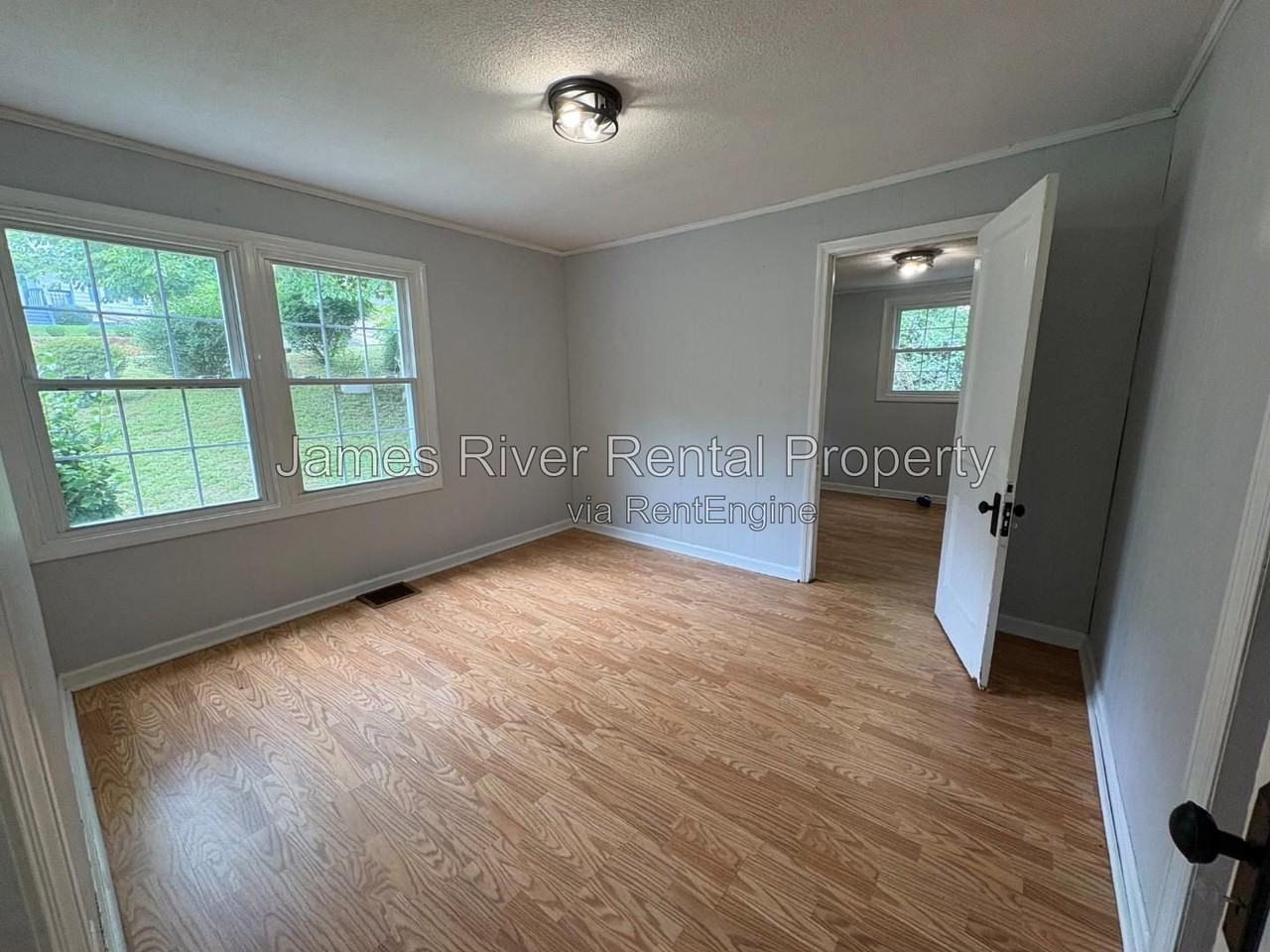 1312 Laurel Ln - Photo 7 of 18
