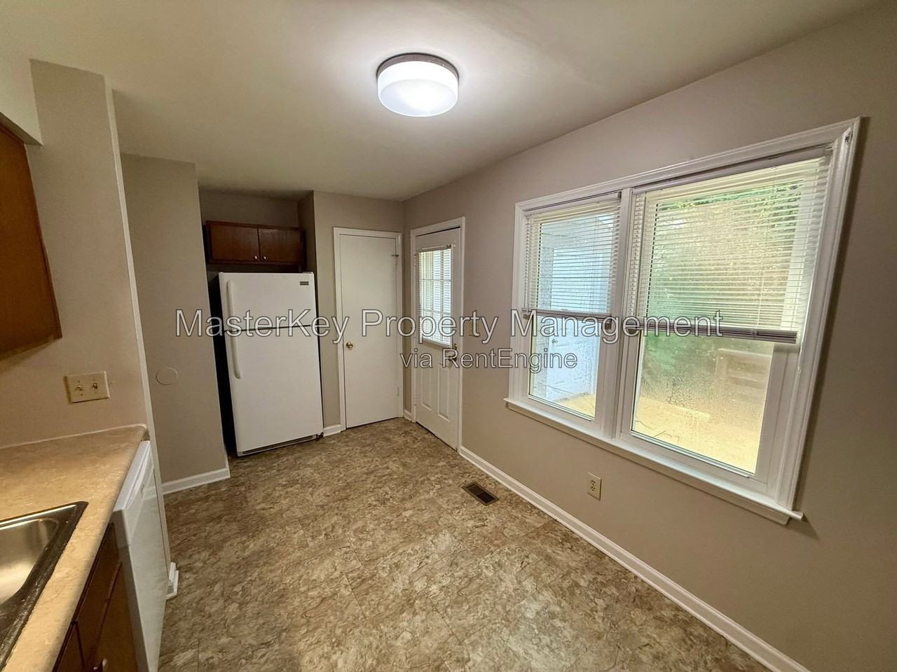 119 S Atley Ln - Photo 4 of 19
