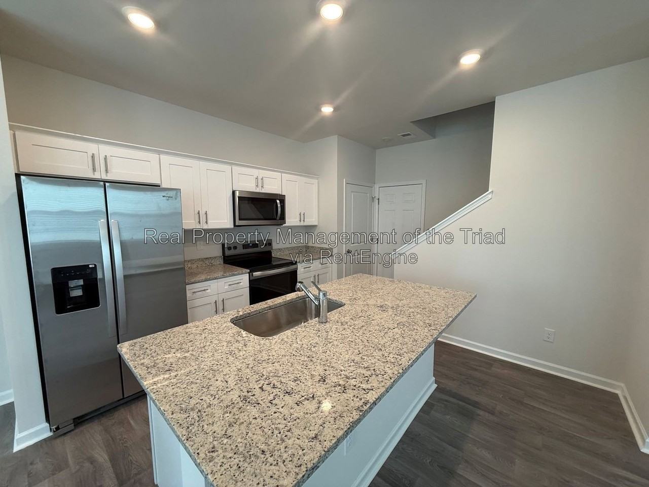 1106 Broholmer Ln - Photo 4 of 19