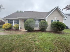 208 Hammond Dr - Photo 1 of 1