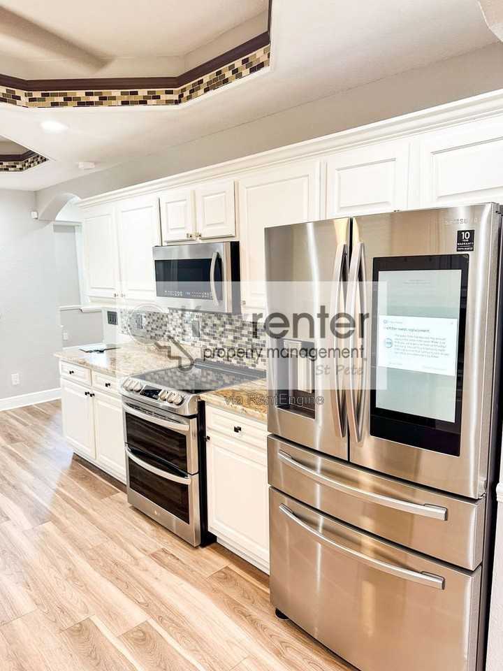 3814 W El Prado Blvd - Photo 3 of 19