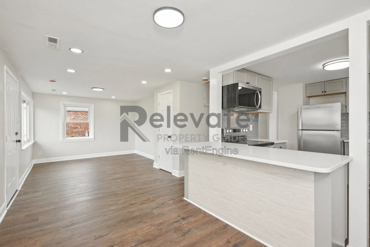 3605 South St - Photo 5 of 17