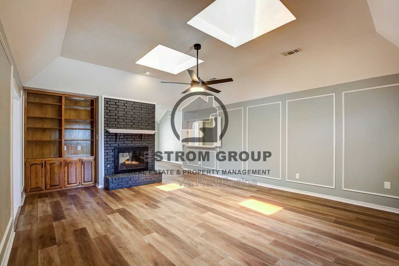 3914 Meadow Dr - Photo 6 of 40