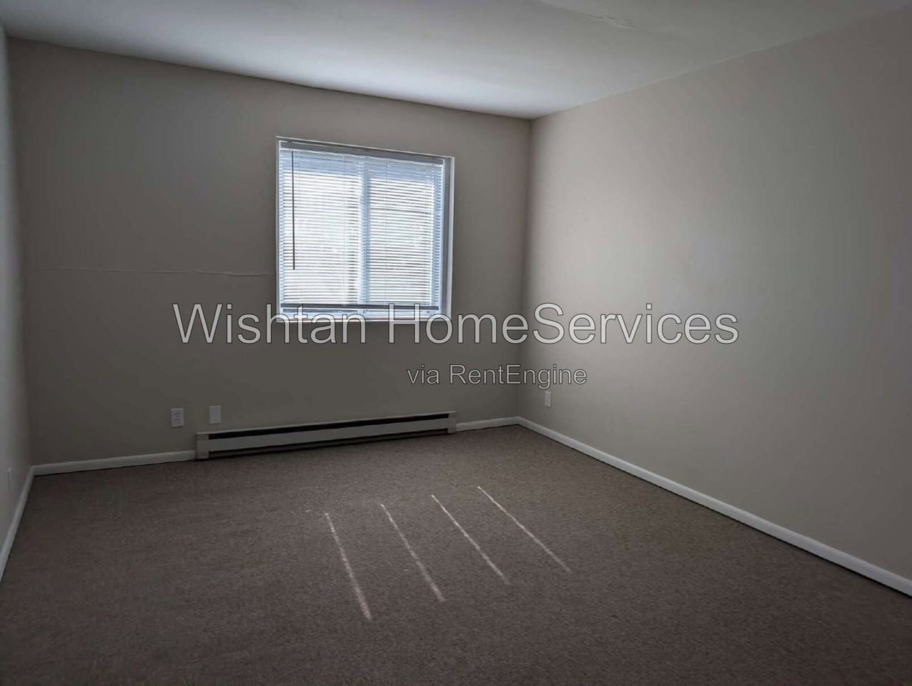 204 N Charleston Blvd #5 - Photo 5 of 17