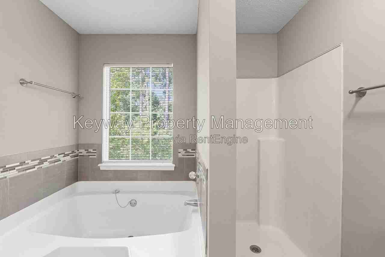 4263 Waylon Dr - Photo 4 of 27