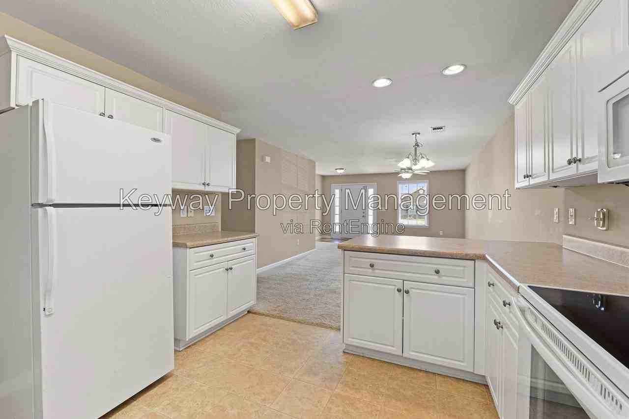 6107 Village West Ln - Photo 7 of 17