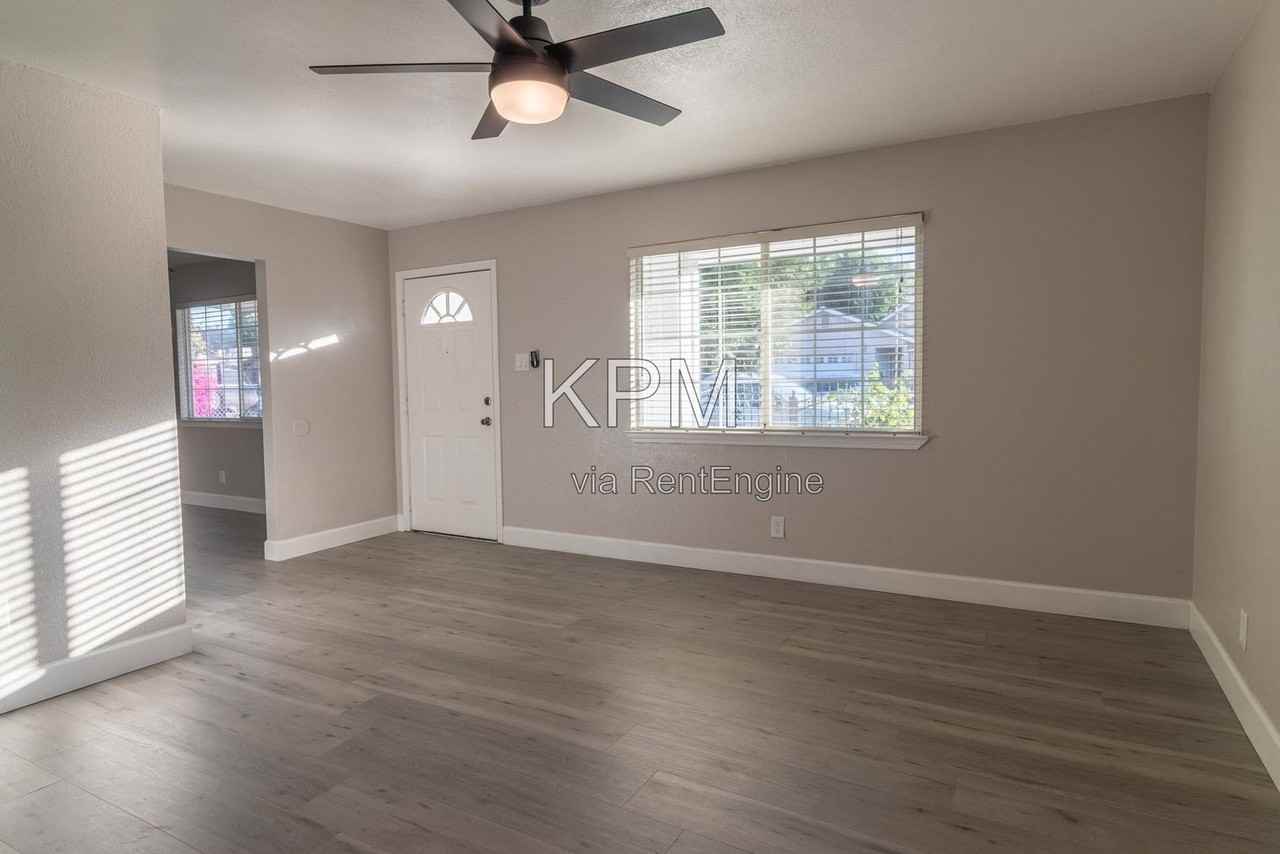 608 S Golden Gate Ave - Photo 5 of 27