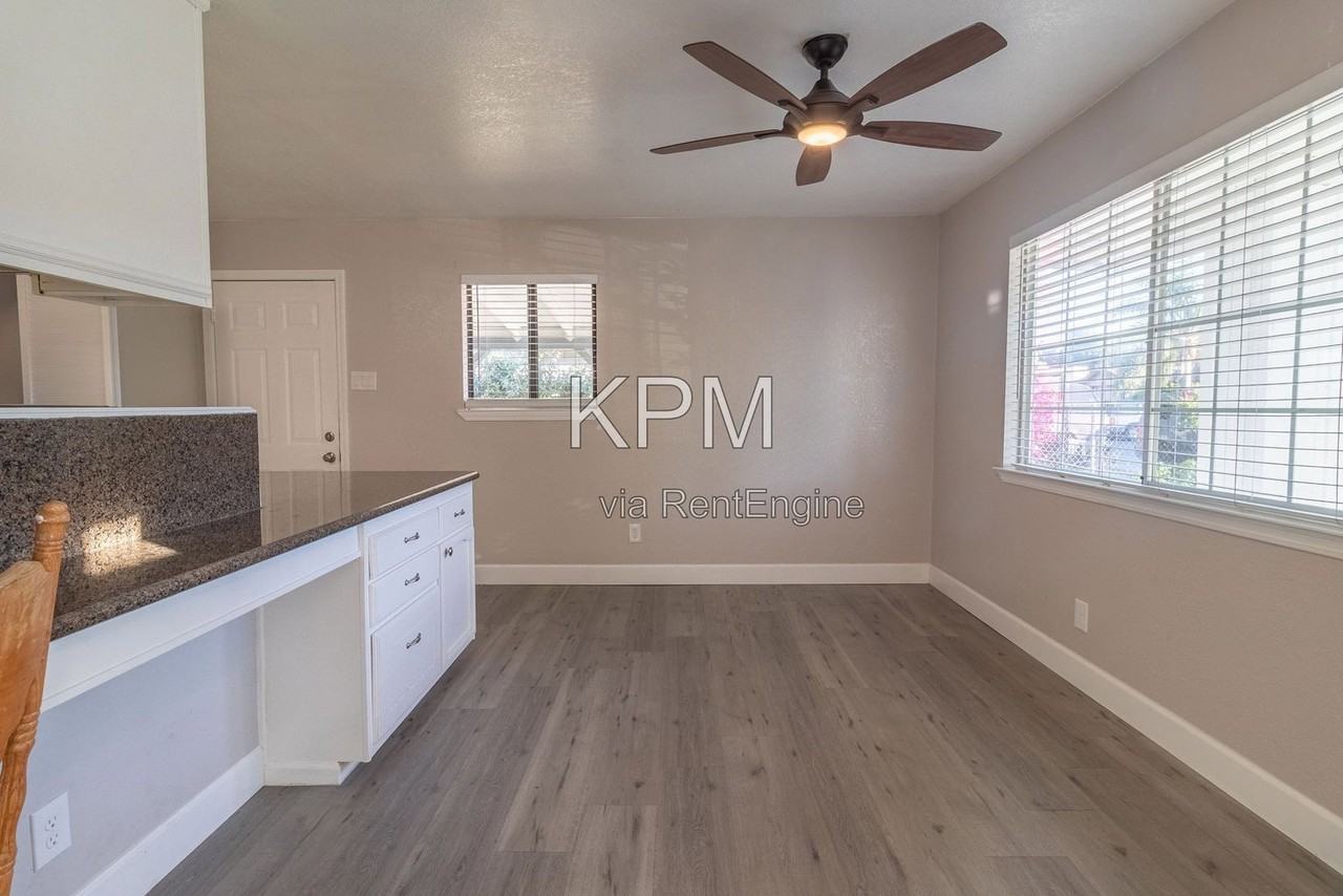 608 S Golden Gate Ave - Photo 6 of 27