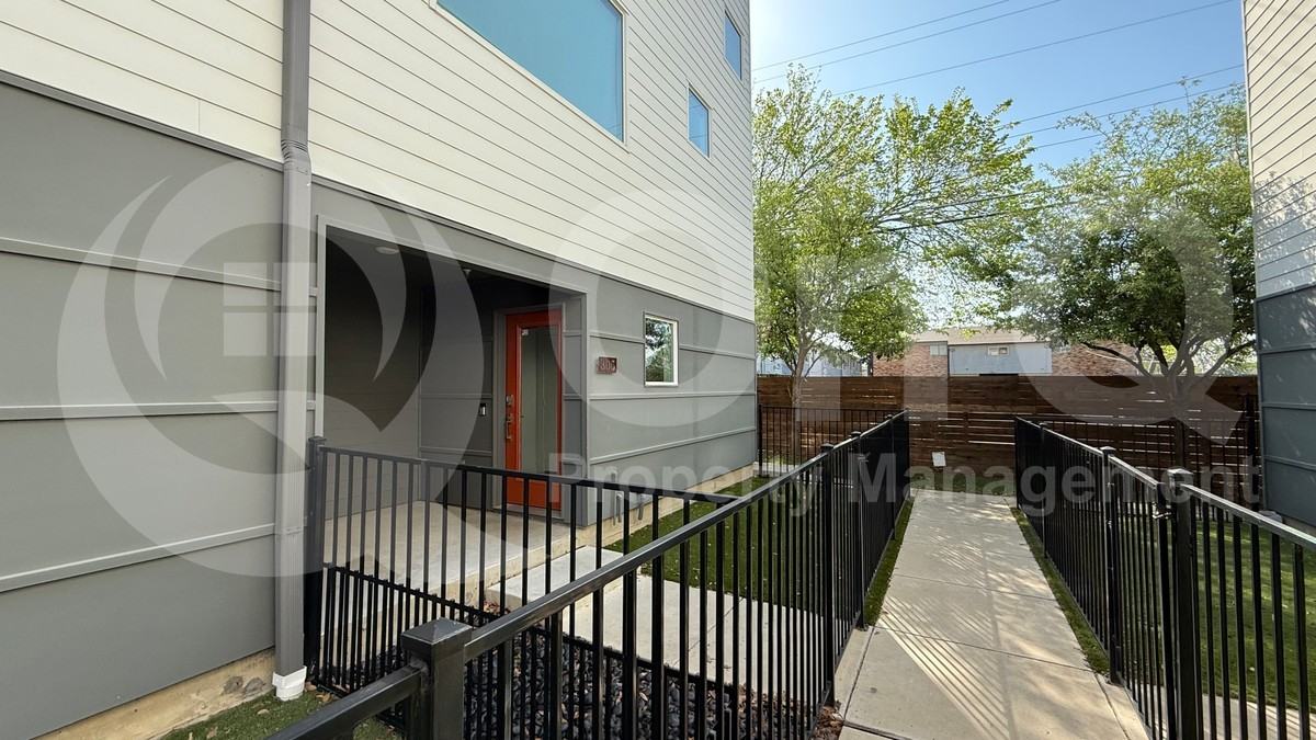 5020 Bryan St #305 - Photo 2 of 28