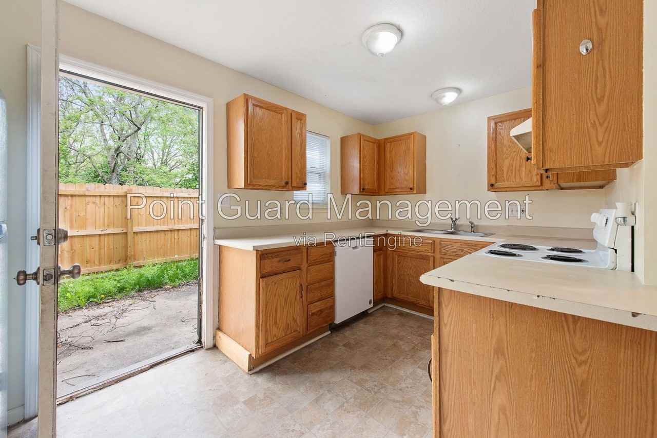 321 W South Ave #3
