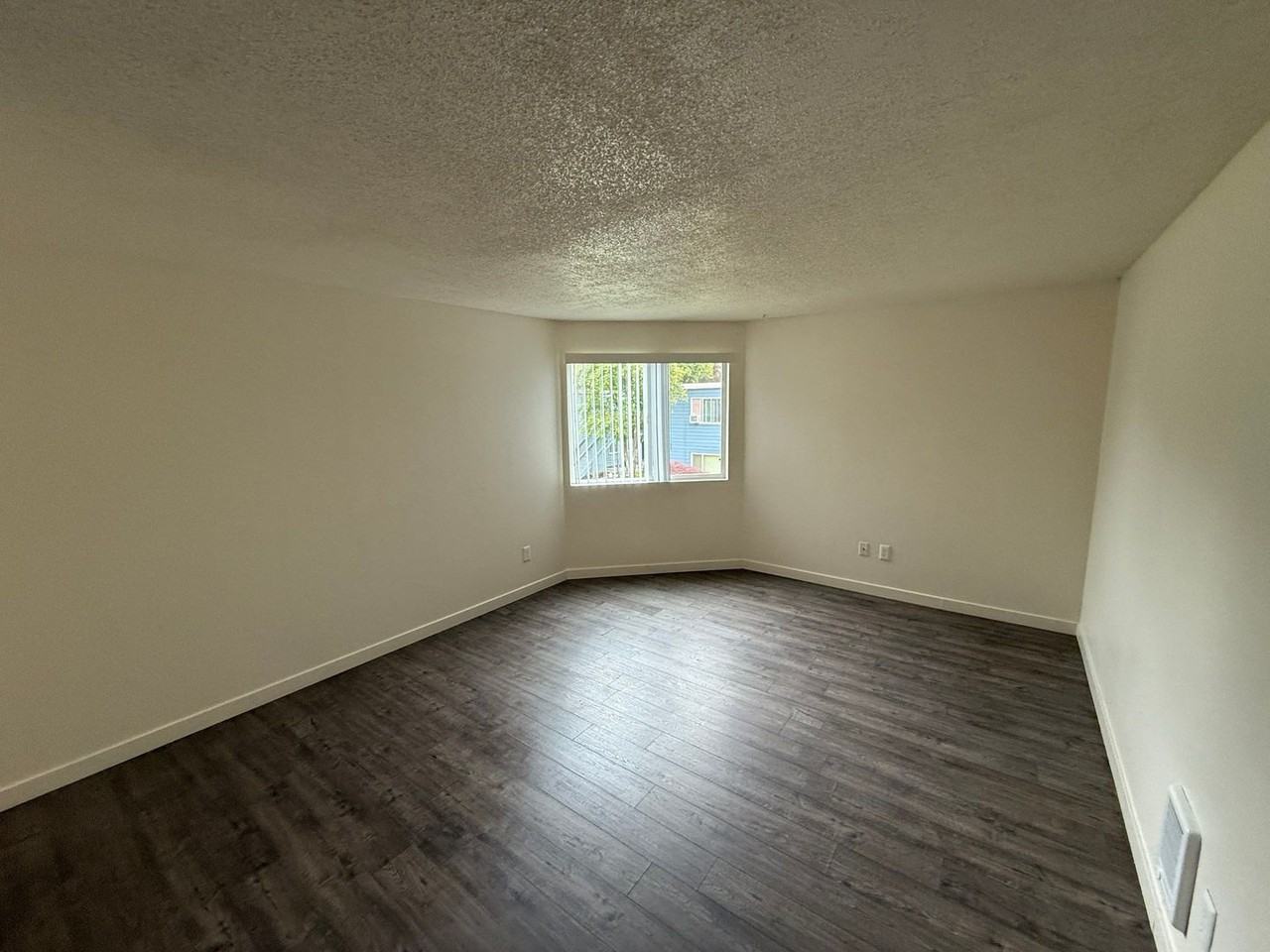 259 Senate St Nw - Photo 5 of 28