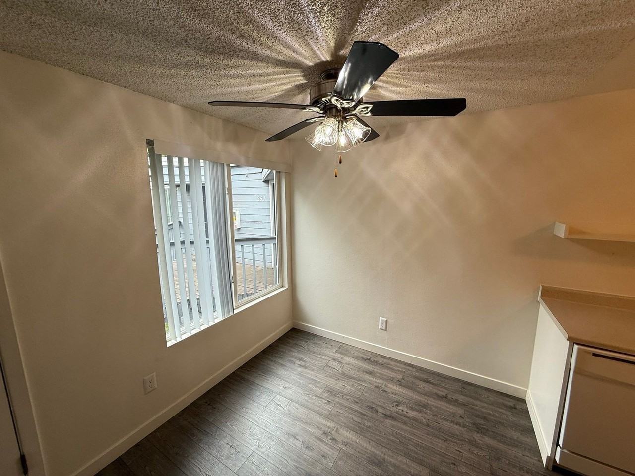 259 Senate St Nw - Photo 6 of 28