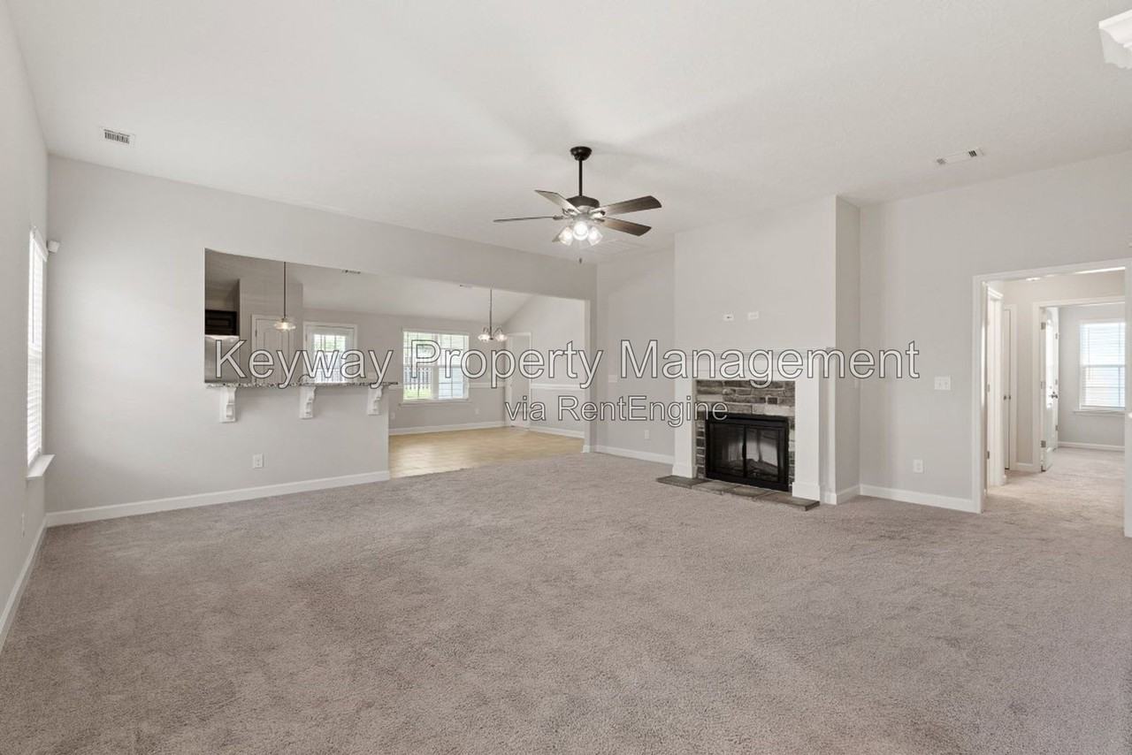 221 Ducal St - Photo 4 of 24