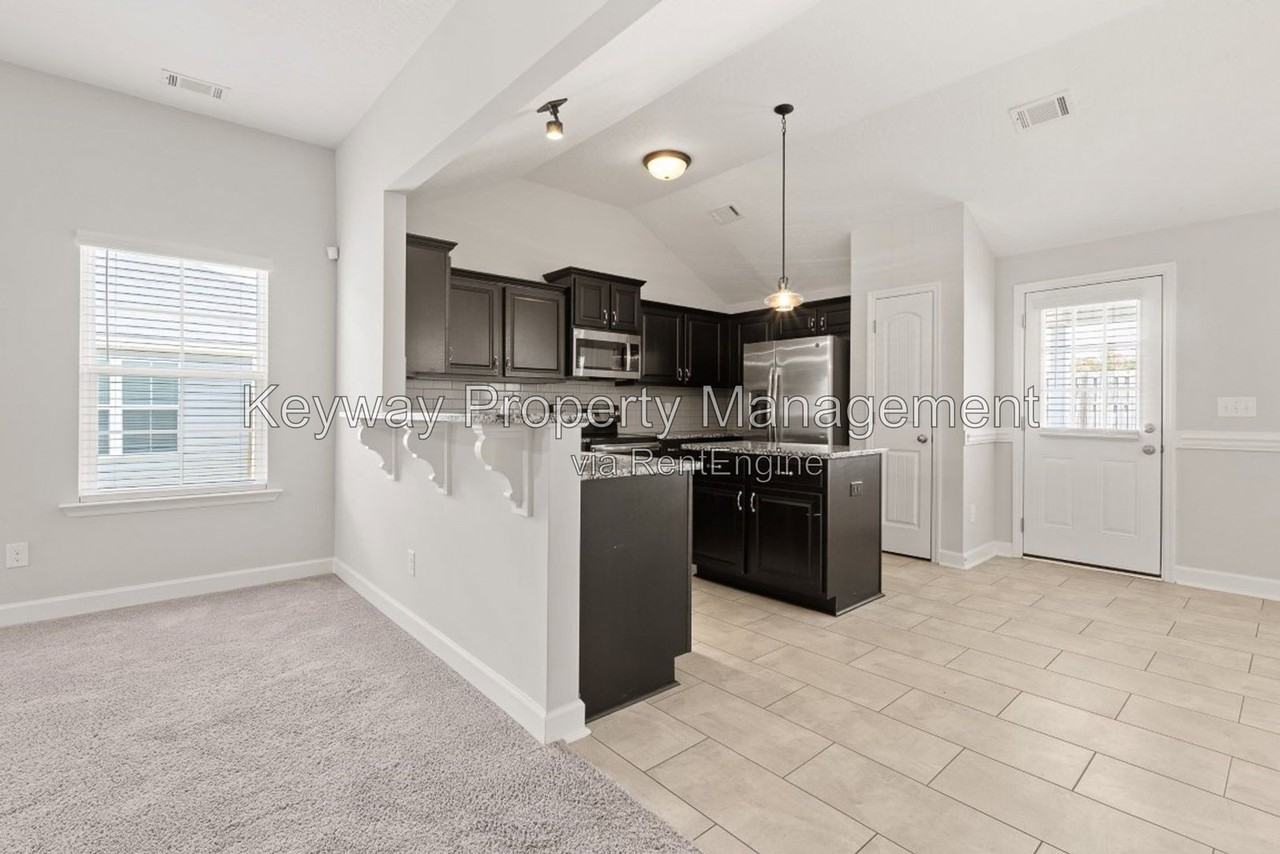 221 Ducal St - Photo 6 of 24