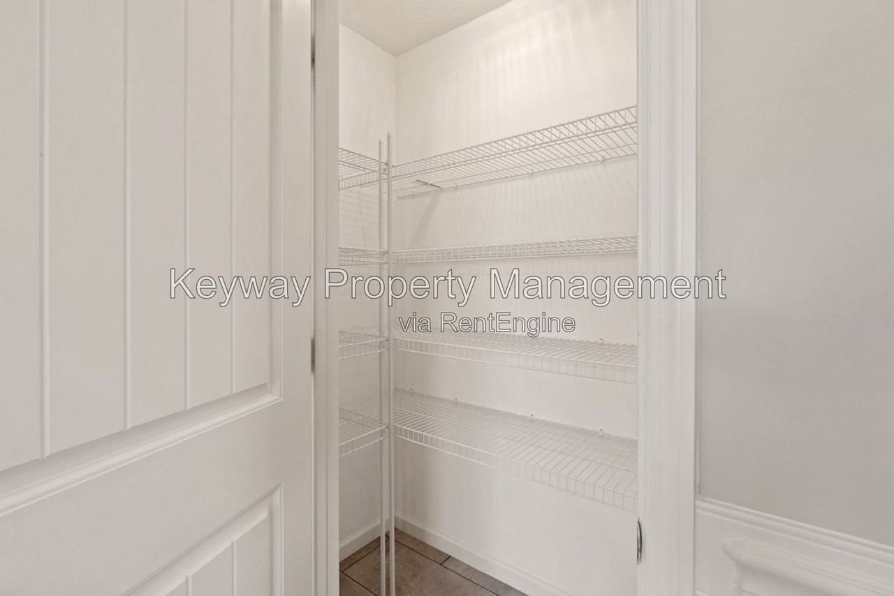 221 Ducal St - Photo 7 of 24